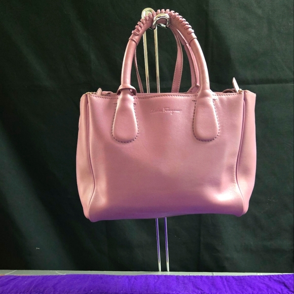 Salvatore Ferragamo Handbags - EUC SALVATORE FERRAGAMO NOLITA PURPLE LEATHER CALFSKIN TOTE